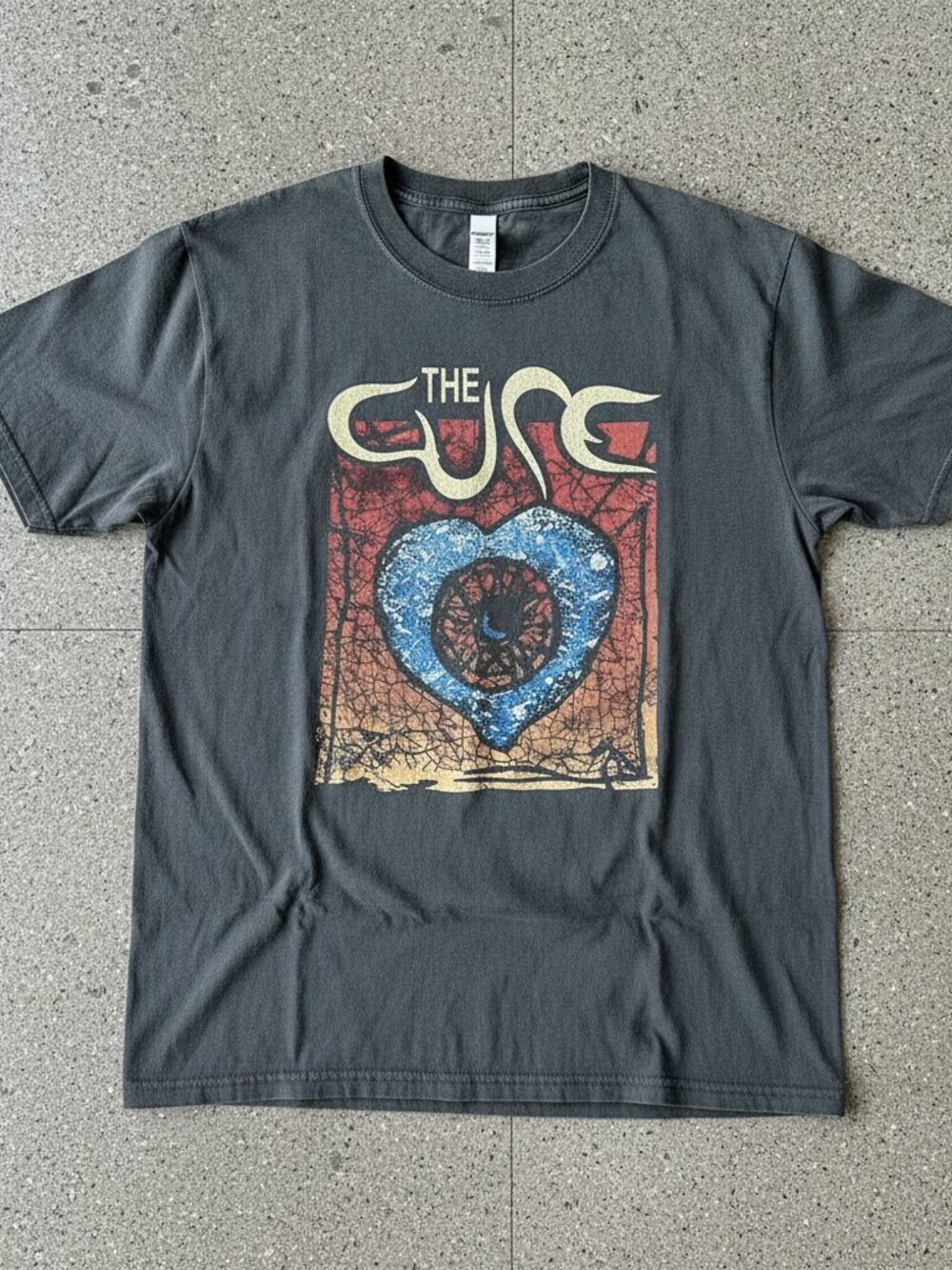 The Cure 2024 Vintage Heart Graphic Band T-Shirt Retro Alternative Rock Music